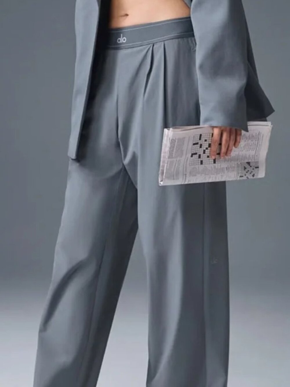 NWT 🧐 Alo Yoga High Rise Wide Leg Suit Up Pant💕 Steel Grey  - (30" inseam) - Picture 8 of 9